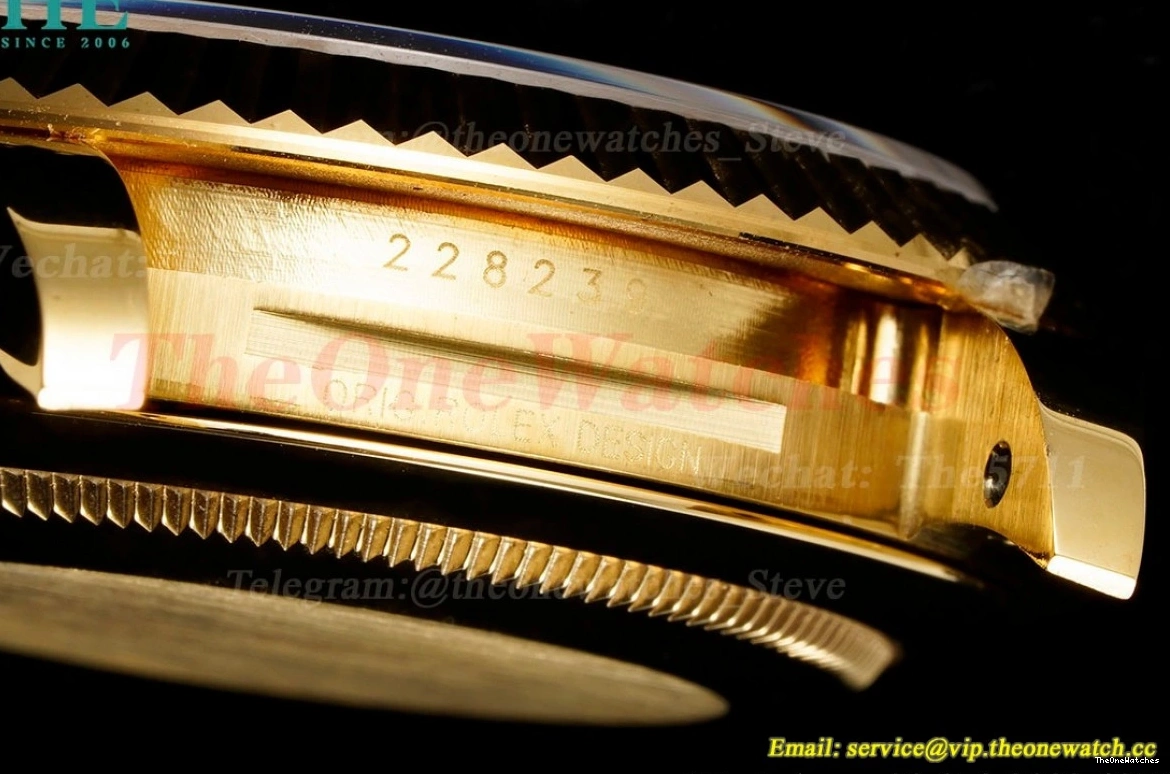 Textured DayDate Dial YG EWF YG 40mm A2836 Silver 0327